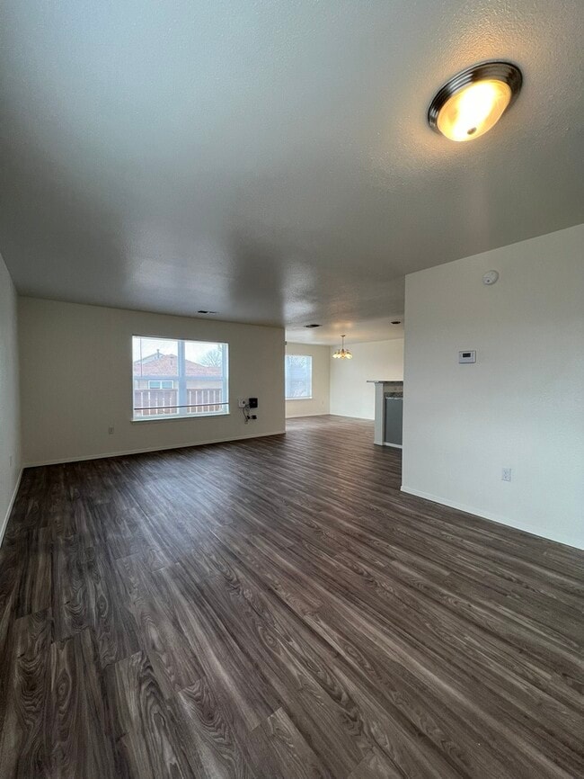 Building Photo - 1151 Dakota Dr