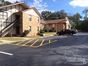 Building Photo - 11996 Scenic Hwy