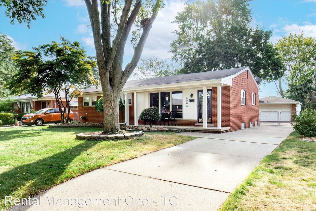 8968 Birkhill Dr, Sterling Heights, MI 48314 House Rental in Sterling