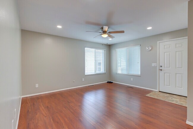 Building Photo - 7913 Chase Cir