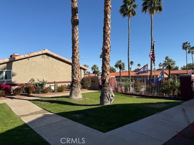 Foto del edificio - 79700 Ave 42