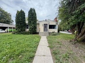 Building Photo - 9220 E Boone Ave