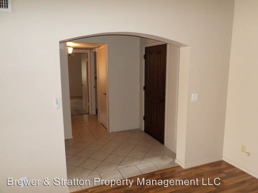 Building Photo - 6602 E Juniper Ave