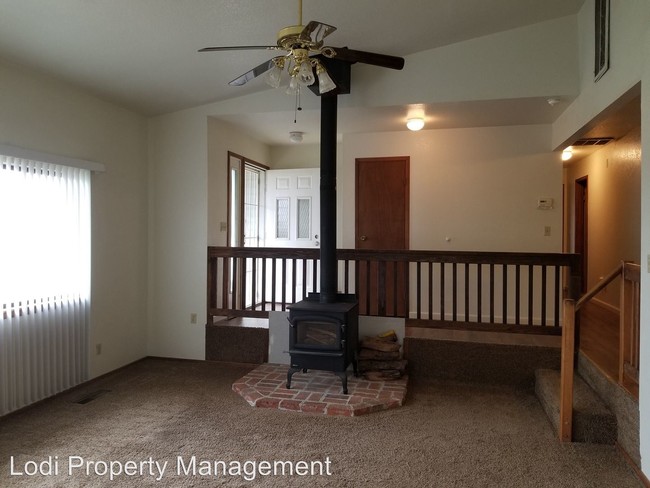 Building Photo - 3 br, 2 bath House - 22391 N DUSTIN ROAD