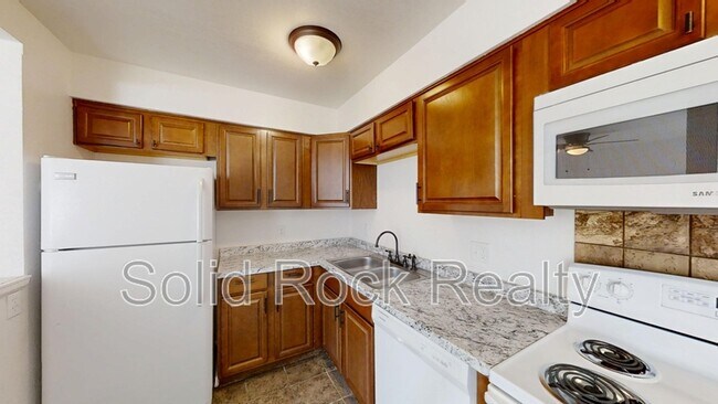 Foto del edificio - 3014 Mallard Dr
