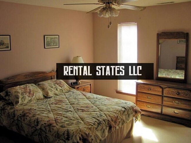Foto del edificio - 4 bedroom in Soddy-Daisy TN 37379