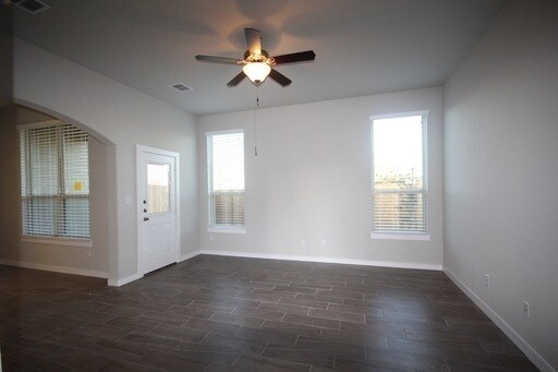 Foto del edificio - AVAILABLE NOW! Beautiful 3 Bedroom Luxury Townhome, Kyle, Texas!
