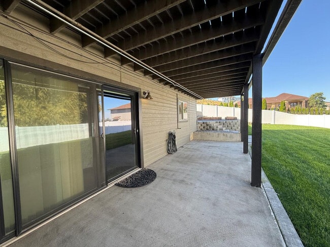 Building Photo - 3404 W 46th Ave