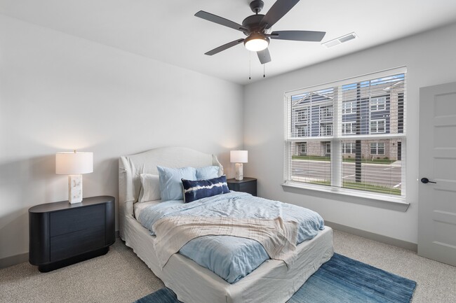 Building Photo - The Warren Apartments
