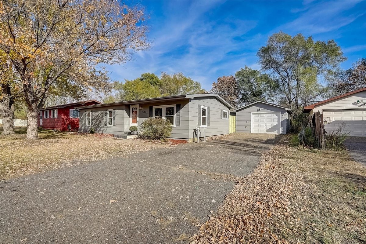 7650 Aldrich Cir N, Minneapolis, MN 55444 House Rental in Minneapolis