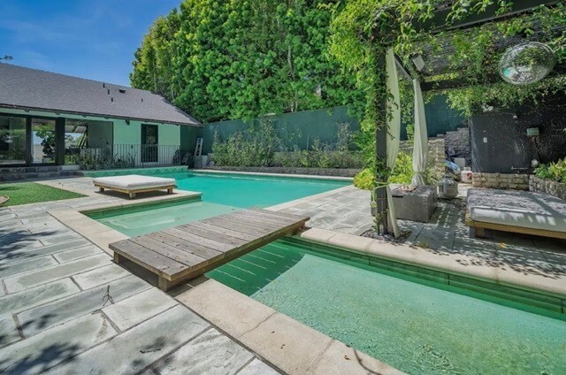 Foto principal - 8297 Presson Pl