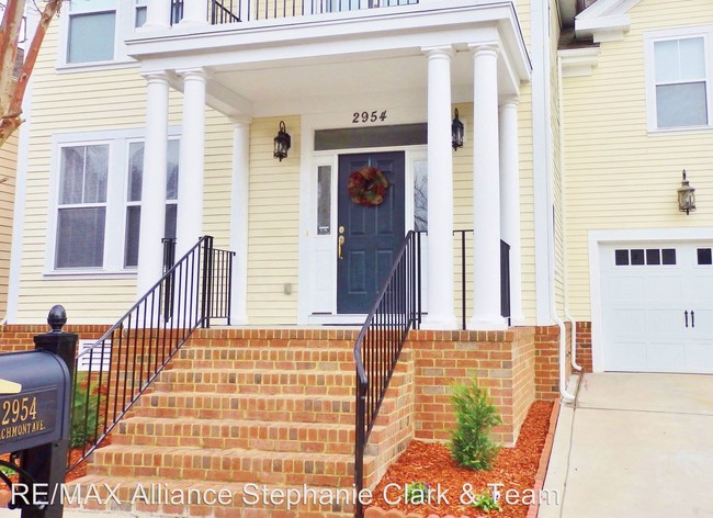 Building Photo - 4 br, 2.5 bath House - 2954 Beachmont Ave