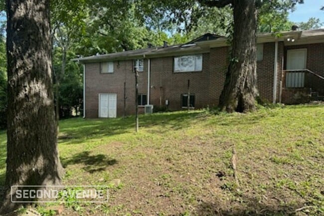 Foto del edificio - 957 Hickory Cir