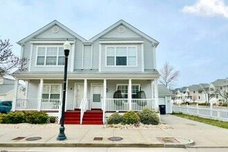Building Photo - 201 Grammercy Pl
