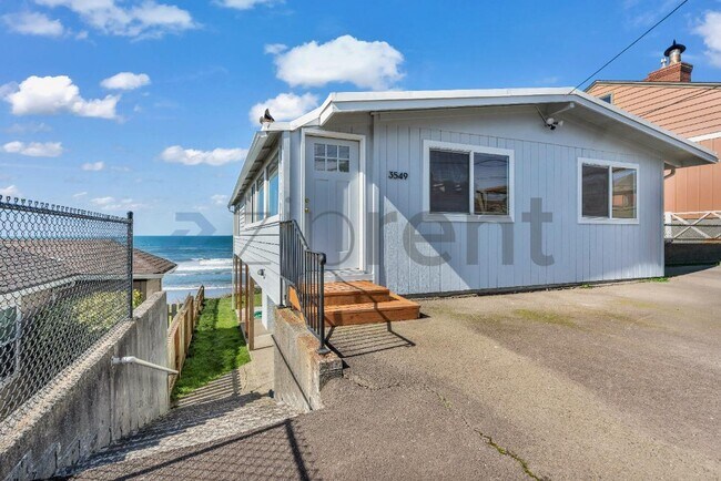 Foto del edificio - 3549 NW Jetty Ave