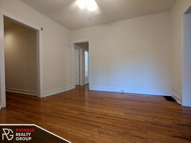 Foto del edificio - 812 W Waveland Ave