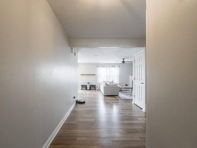 Building Photo - 10443 Ringtail Pl