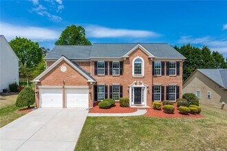 Building Photo - 1805 Montcliff Dr