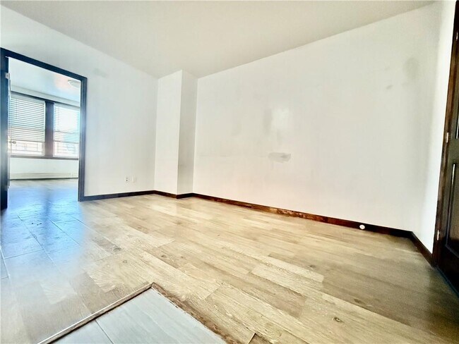 Foto del edificio - 1715 W 13th St