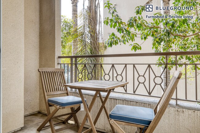 Foto del edificio - 8601 Lincoln Blvd