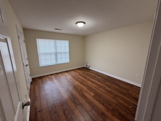 Foto del edificio - 259 Canterberry Pl