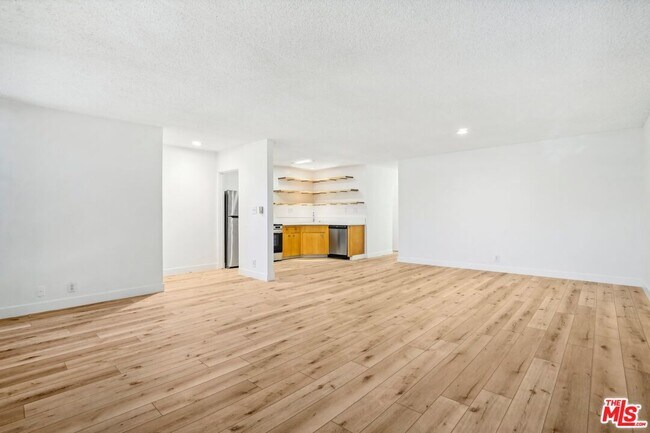 Foto del edificio - 9000 Clifton Wy