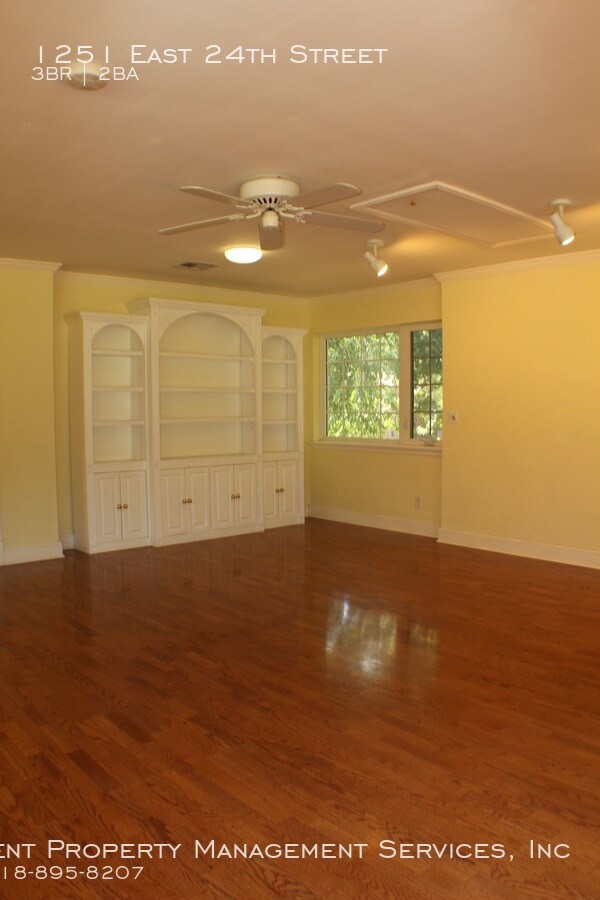 Building Photo - 3 bedroom - Woodward Park