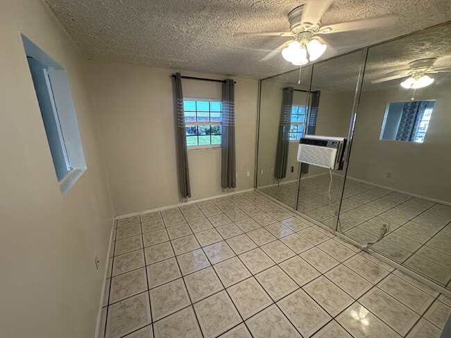 Foto del edificio - Riverside Community Essex House