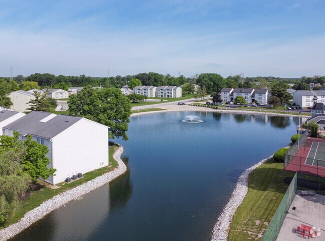 Astoria Park Apartments Indianapolis In Apartments Com