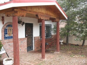 Building Photo - 714 Baca St