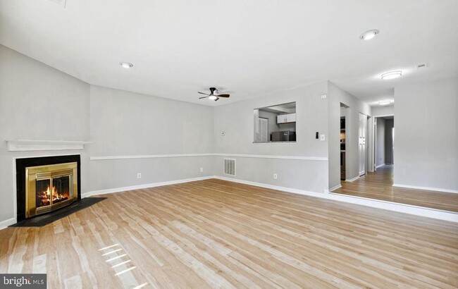 Building Photo - 13123 Wonderland Way