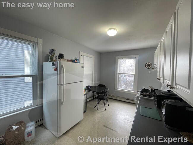 Foto del edificio - 322 Beacon St
