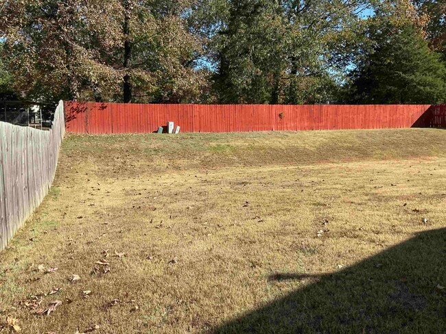 Building Photo - 4698 Shira Dr