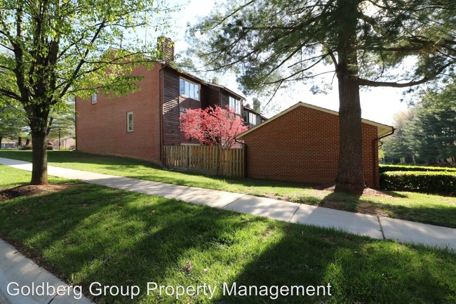 Building Photo - 10703 Gloxinia Dr