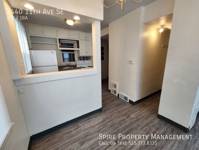 Building Photo - Super cute 2 bedroom Town Home!