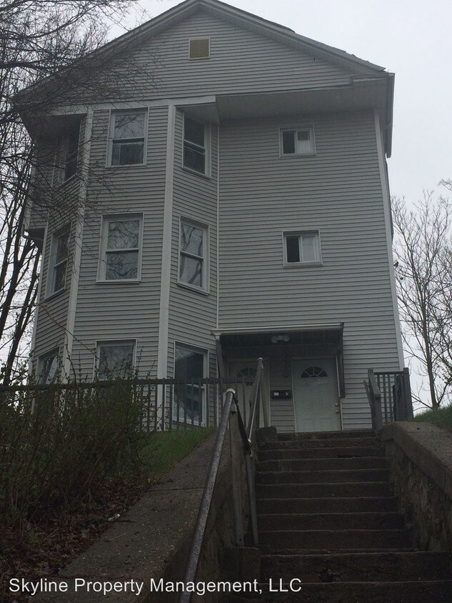 Primary Photo - 99 Lounsbury Ave