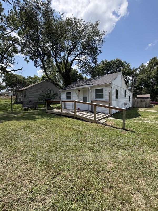 Building Photo - 1100 S Savage St