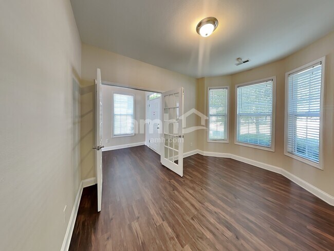 Building Photo - 1609 Wilburn Park Lane