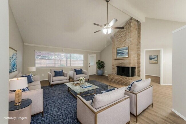 Foto del edificio - 2406 Heathergold Dr