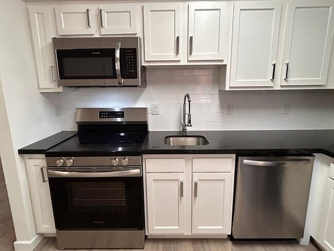 Interior Photo - Mountain Plaza Apartments