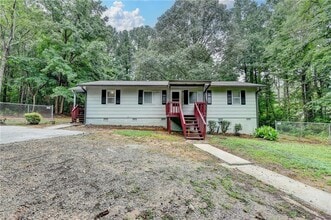 Building Photo - 103 Dogwood Ln
