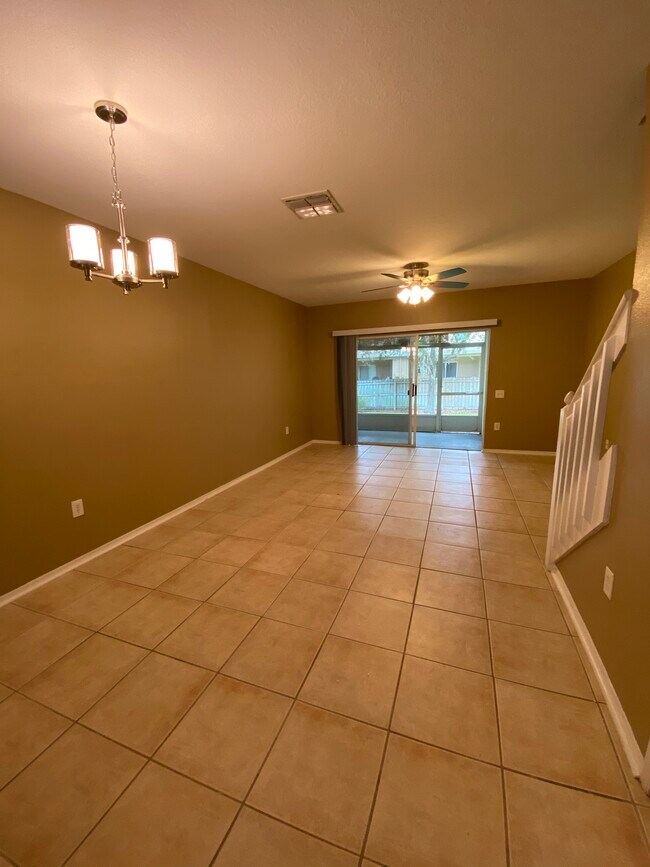 Foto del edificio - 1309 Throckmorton Dr