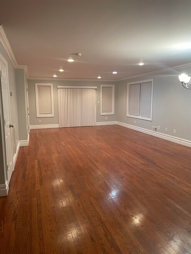 Building Photo - 3725 Bergen Turnpike