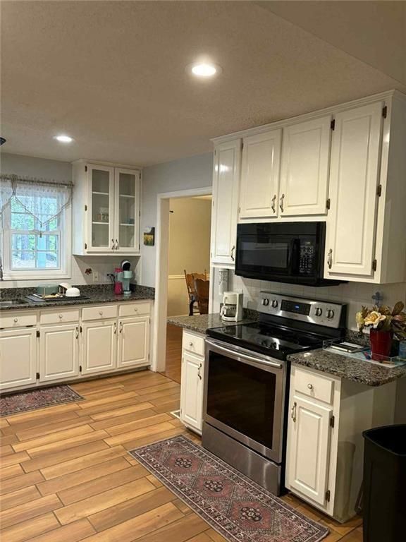 Building Photo - 68 Lancaster Way