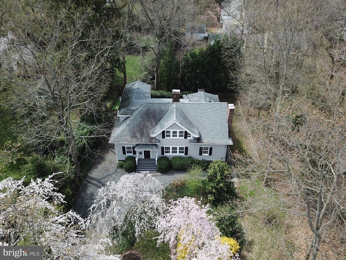 Primary Photo - 104 Bayard Ln