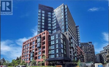 Building Photo - 8 Tippett Rd