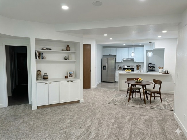 Building Photo - 1663 Veteran Ave