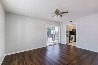 Building Photo - 5922 Fairdale Ln