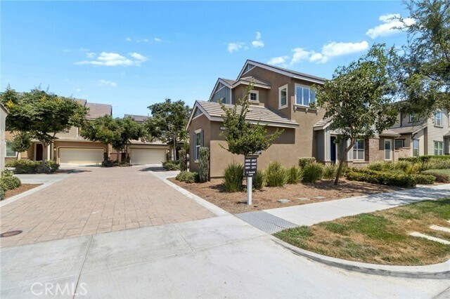 Foto del edificio - 2811 E Kendall Ln