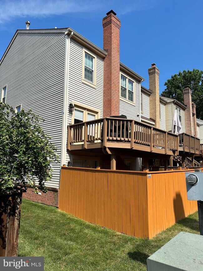 Foto del edificio - 12309 Quiet Hollow Ct
